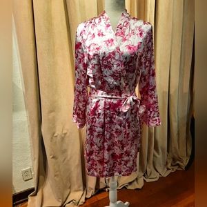 Morgan Taylor Intimates robe